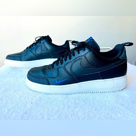 Nike Air Force 1 LV8 ‘Reflective Swoosh - Black’ - Picture 3 of 16